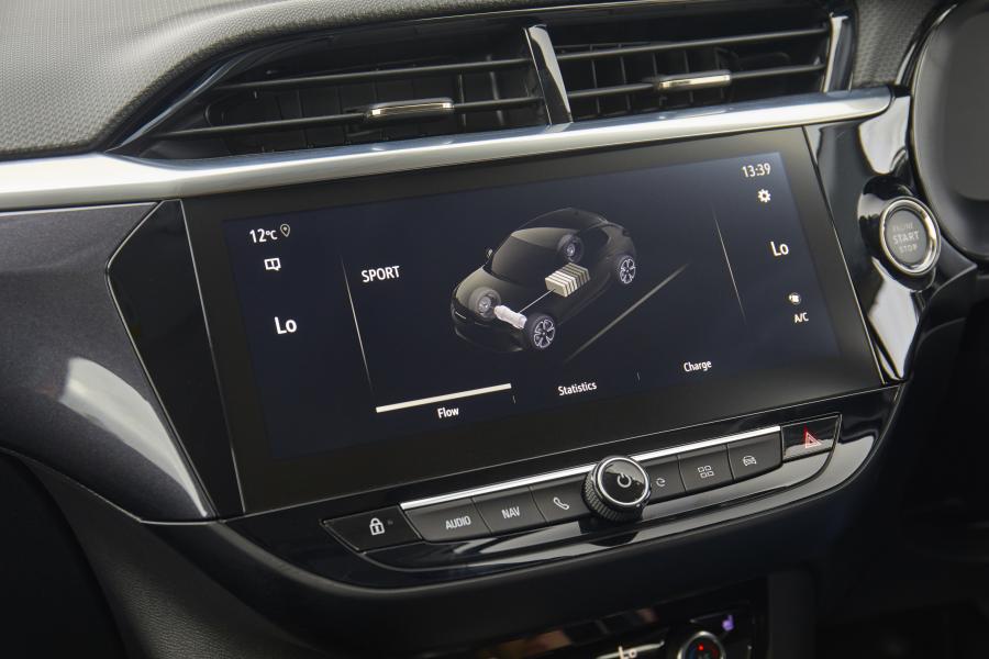 Детали интерьера Vauxhall Corsa-e (F) 2019 года  (фото 10 из 38)